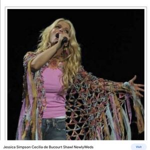 Cecilia de Bucourt shawl Jessica Simpson Newlyweds